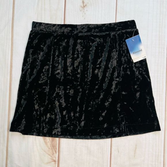 Abound Dresses & Skirts - 🎉 ABOUND Velvet Pull-on Mini Skirt with Slit Black Velour NEW Size S